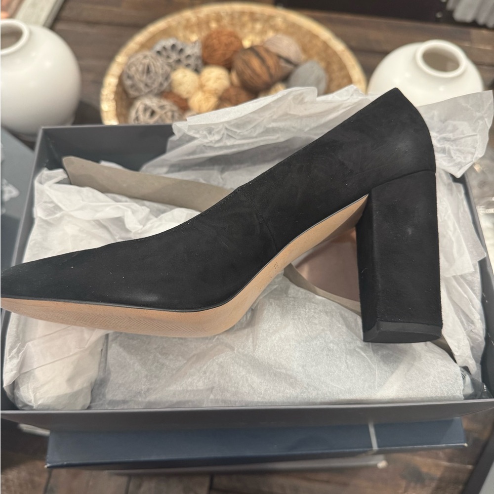 Ann Taylor Black Block Heel Pumps